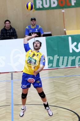 Volleyball. Austrian Volley League. AVL. SK Aich Dob gegen VBK Kelag Woerthersee Loewen. Andrej Grut (Aich/Dob). Bleiburg, 18.2.2012.
Foto: Kuess
---
pressefotos, pressefotografie, kuess, qs, qspictures, sport, bild, bilder, bilddatenbank