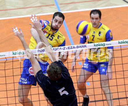 Volleyball. Austrian Volley League. AVL. SK Aich Dob gegen VBK Kelag Woerthersee Loewen.  Stoyko Nenchen, Allan Van de Loo, (Aich/Dob), Matt Adler (VBK). Bleiburg, 18.2.2012.
Foto: Kuess
---
pressefotos, pressefotografie, kuess, qs, qspictures, sport, bild, bilder, bilddatenbank