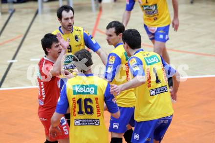 Volleyball. Austrian Volley League. AVL. SK Aich Dob gegen VBK Kelag Woerthersee Loewen. Jubel (Aich/Dob). Bleiburg, 18.2.2012.
Foto: Kuess
---
pressefotos, pressefotografie, kuess, qs, qspictures, sport, bild, bilder, bilddatenbank