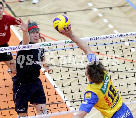 Volleyball. Austrian Volley League. AVL. SK Aich Dob gegen VBK Kelag Woerthersee Loewen. Ivaylo Barutov,  (Aich/Dob), Joel Miller (VBK). Bleiburg, 18.2.2012.
Foto: Kuess
---
pressefotos, pressefotografie, kuess, qs, qspictures, sport, bild, bilder, bilddatenbank