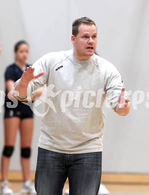 Volleyball BUndesliga. WVL. ATSC Wildcats gegen VC Tirol. Trainer Jose Casar (Wildcats). Klagenfurt, 22.2.2012.
Foto: Kuess
---
pressefotos, pressefotografie, kuess, qs, qspictures, sport, bild, bilder, bilddatenbank