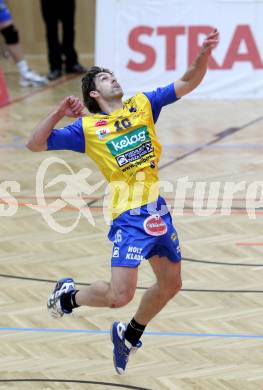 Volleyball. Austrian Volley League. AVL. SK Aich Dob gegen VBK Kelag Woerthersee Loewen. Ivaylo Barutov (Aich/Dob). Bleiburg, 18.2.2012.
Foto: Kuess
---
pressefotos, pressefotografie, kuess, qs, qspictures, sport, bild, bilder, bilddatenbank