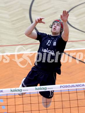 Volleyball. Austrian Volley League. AVL. SK Aich Dob gegen VBK Kelag Woerthersee Loewen. Joel Miller (VBK). Bleiburg, 18.2.2012.
Foto: Kuess
---
pressefotos, pressefotografie, kuess, qs, qspictures, sport, bild, bilder, bilddatenbank