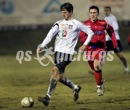 Fussball Testspiel. WAC/St. Andrae gegen SAK.  Christian Falk,  (WAC), Darjan Aleksic (SAK). St. Andrae, 24.2.2012.
Foto: Kuess
---
pressefotos, pressefotografie, kuess, qs, qspictures, sport, bild, bilder, bilddatenbank