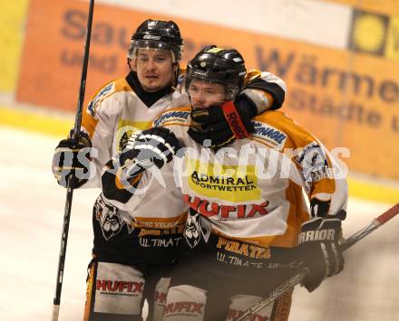 Eishockey CHL. Carinthian Hokey League. USC Velden gegen UECR Huben. Torjubel Alfred Groyer (Velden). Velden, am 25.2.2012.
Foto: Kuess
---
pressefotos, pressefotografie, kuess, qs, qspictures, sport, bild, bilder, bilddatenbank