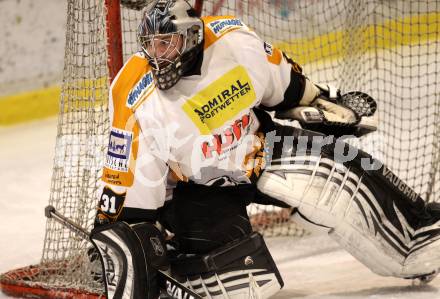 Eishockey CHL. Carinthian Hokey League. USC Velden gegen UECR Huben. Markus Schmarl (Velden). Velden, am 25.2.2012.
Foto: Kuess
---
pressefotos, pressefotografie, kuess, qs, qspictures, sport, bild, bilder, bilddatenbank