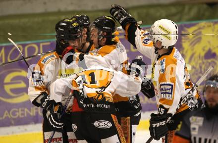 Eishockey CHL. Carinthian Hokey League. USC Velden gegen UECR Huben. Torjubel (Velden). Velden, am 25.2.2012.
Foto: Kuess
---
pressefotos, pressefotografie, kuess, qs, qspictures, sport, bild, bilder, bilddatenbank