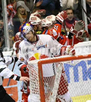 EBEL. Eishockey Bundesliga. KAC gegen EC Red Bull Salzburg. Torjubel (KAC). Klagenfurt, am 26.2.2012.
Foto: Kuess

---
pressefotos, pressefotografie, kuess, qs, qspictures, sport, bild, bilder, bilddatenbank