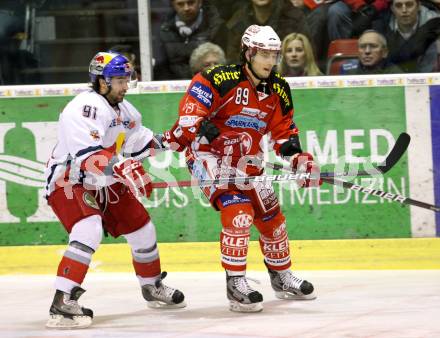 EBEL. Eishockey Bundesliga. KAC gegen EC Red Bull Salzburg. HERBURGER Raphael (KAC), HEINRICH Dominique (Salzburg). Klagenfurt, am 26.2.2012.
Foto: Kuess

---
pressefotos, pressefotografie, kuess, qs, qspictures, sport, bild, bilder, bilddatenbank