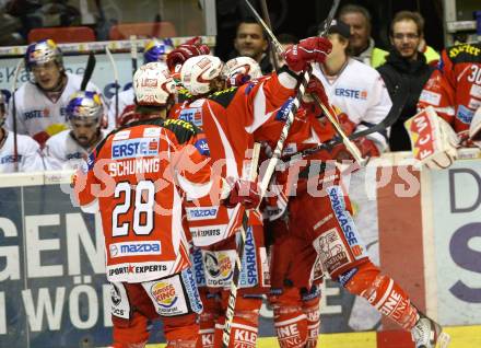 EBEL. Eishockey Bundesliga. KAC gegen EC Red Bull Salzburg. Torjubel (KAC). Klagenfurt, am 26.2.2012.
Foto: Kuess

---
pressefotos, pressefotografie, kuess, qs, qspictures, sport, bild, bilder, bilddatenbank