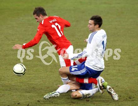 Fussball Laenderspiel. Oesterreich gegen Finnland. Martin Harnik, (Oesterreich), Tim Sparv  (Finnland). Klagenfurt Woerthersee Stadion, 29.2.2012.
Foto: Kuess

---
pressefotos, pressefotografie, kuess, qs, qspictures, sport, bild, bilder, bilddatenbank