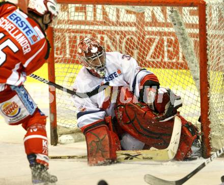 EBEL. Eishockey Bundesliga. KAC gegen EC Red Bull Salzburg. Tor von SCHELLANDER Paul (KAC), TURCO Marty (Salzburg). Klagenfurt, am 1.3.2012.
Foto: Kuess

---
pressefotos, pressefotografie, kuess, qs, qspictures, sport, bild, bilder, bilddatenbank