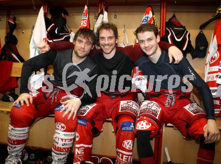 EBEL. Eishockey Bundesliga. KAC gegen EC Red Bull Salzburg. LAMMERS John, KALT Dieter, SCHELLANDER Paul  (KAC). Klagenfurt, am 1.3.2012.
Foto: Kuess

---
pressefotos, pressefotografie, kuess, qs, qspictures, sport, bild, bilder, bilddatenbank