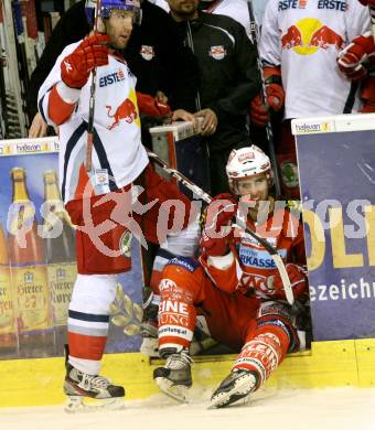 EBEL. Eishockey Bundesliga. KAC gegen EC Red Bull Salzburg. SCHUMNIG Martin (KAC), BOIS Daniel (Salzburg). Klagenfurt, am 1.3.2012.
Foto: Kuess

---
pressefotos, pressefotografie, kuess, qs, qspictures, sport, bild, bilder, bilddatenbank