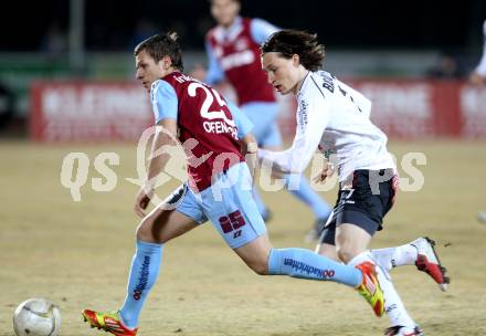 Fussball. Erste Liga.  WAC/St. Andrae gegen BW Linz. Dario Baldauf, (WAC), Daniel Offenbacher  (Linz). Wolfsberg, 2.3.2012. 
Foto: Kuess

---
pressefotos, pressefotografie, kuess, qs, qspictures, sport, bild, bilder, bilddatenbank