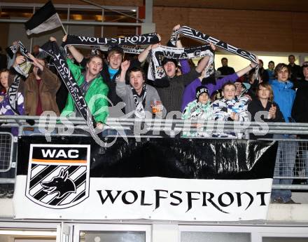 Fussball. Erste Liga.  WAC/St. Andrae gegen BW Linz. Jubel Fanclub Wolfsfront (WAC). Wolfsberg, 2.3.2012. 
Foto: Kuess

---
pressefotos, pressefotografie, kuess, qs, qspictures, sport, bild, bilder, bilddatenbank