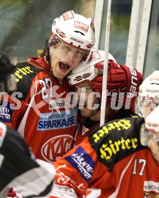 EBEL. Eishockey Bundesliga. KAC gegen EC Red Bull Salzburg. Jubel Hundertpfund Thomas, Tenute Joseph Joey (KAC). Klagenfurt, am 1.3.2012.
Foto: Kuess

---
pressefotos, pressefotografie, kuess, qs, qspictures, sport, bild, bilder, bilddatenbank