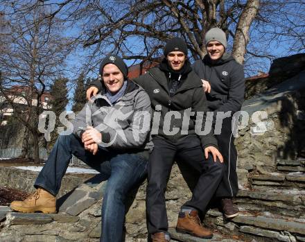 Eishockey. KAC. Herburger Raphael, Manuel und Stephan Geier. Klagenfurt, 22.2.2012.
Foto: kuess
---
pressefotos, pressefotografie, kuess, qs, qspictures, sport, bild, bilder, bilddatenbank