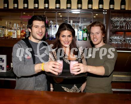 Eishockey. KAC. Tyler Spurgeon, Tyler Scofield. Klagenfurt, 17.2.2012.
Foto: Kuess
---
pressefotos, pressefotografie, kuess, qs, qspictures, sport, bild, bilder, bilddatenbank