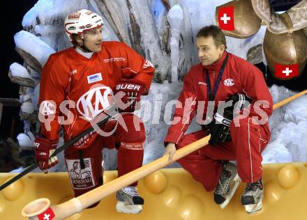 EBEL. Eishockey Bundesliga. KAC. Training. Trainer Christian Weber, Dieter Kalt. Klagenfurt, am 13.2.2012.
Foto: Kuess

---
pressefotos, pressefotografie, kuess, qs, qspictures, sport, bild, bilder, bilddatenbank