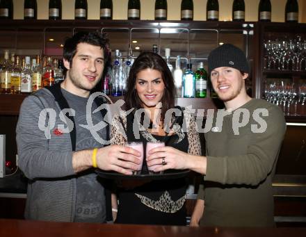 Eishockey. KAC. Tyler Spurgeon, Tyler Scofield. Klagenfurt, 17.2.2012.
Foto: Kuess
---
pressefotos, pressefotografie, kuess, qs, qspictures, sport, bild, bilder, bilddatenbank