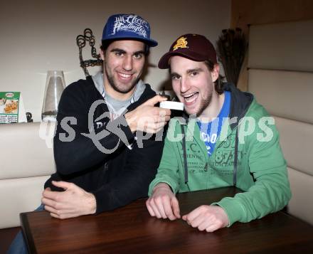 Eishockey. KAC. Martin und Stefan Schumnig. Klagenfurt, 23.1.2012.
Foto: Kuess
---
pressefotos, pressefotografie, kuess, qs, qspictures, sport, bild, bilder, bilddatenbank