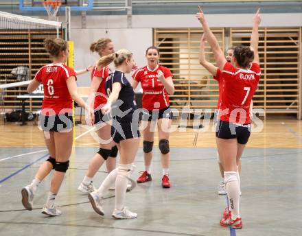 Volleyball BUndesliga. WVL. ATSC Wildcats gegen VC Tirol. Jubel (Wildcats). Klagenfurt, 22.2.2012.
Foto: Kuess
---
pressefotos, pressefotografie, kuess, qs, qspictures, sport, bild, bilder, bilddatenbank