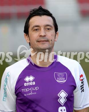 Fussball. Regionalliga. Sk Austria Klagenfurt. Mannschaftsfoto. Almedin Hota. Klagenfurt, am 2.3.2012.
Foto: Kuess

---
pressefotos, pressefotografie, kuess, qs, qspictures, sport, bild, bilder, bilddatenbank