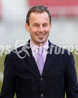 Fussball. Regionalliga. Sk Austria Klagenfurt. Mannschaftsfoto. Trainer Dietmar Thuller. Klagenfurt, am 2.3.2012.
Foto: Kuess

---
pressefotos, pressefotografie, kuess, qs, qspictures, sport, bild, bilder, bilddatenbank