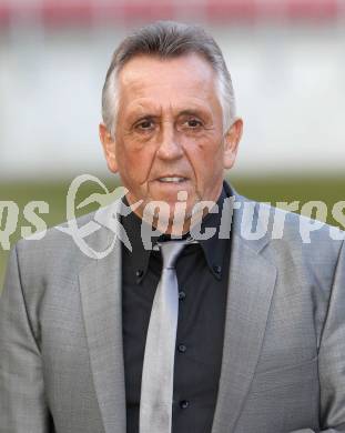 Fussball. Regionalliga. Sk Austria Klagenfurt. Mannschaftsfoto. Matthias Dollinger sen.. Klagenfurt, am 2.3.2012.
Foto: Kuess

---
pressefotos, pressefotografie, kuess, qs, qspictures, sport, bild, bilder, bilddatenbank