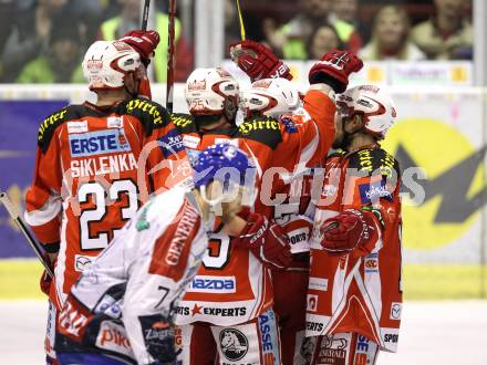 EBEL. Eishockey Bundesliga. KAC gegen KHL Medvescak Zagreb. Torjubel KAC. Klagenfurt, am 8.3.2012.
Foto: Kuess

---
pressefotos, pressefotografie, kuess, qs, qspictures, sport, bild, bilder, bilddatenbank