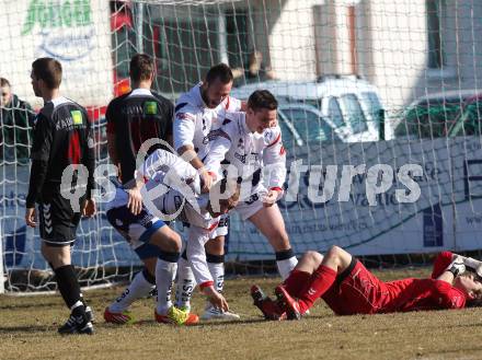 Fussball Regionalliga. SAK gegen St. Florian. Torjubel Christian Dlopst, Florian Oberrisser, Patrick Lausegger (SAK). Klagenfurt, am 10.3.2012.
Foto: Kuess
---
pressefotos, pressefotografie, kuess, qs, qspictures, sport, bild, bilder, bilddatenbank