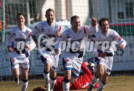 Fussball Regionalliga. SAK gegen St. Florian. Torjubel Christian Dlopst, Florian Oberrisser, Patrick Lausegger, Marjan Kropiunik (SAK). Klagenfurt, am 10.3.2012.
Foto: Kuess
---
pressefotos, pressefotografie, kuess, qs, qspictures, sport, bild, bilder, bilddatenbank