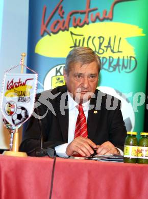 Fussball. Hauptversammlung Kaerntner Fussballverband. Werner Lippitz. Velden, am 9.3.2012.
Foto: Kuess
---
pressefotos, pressefotografie, kuess, qs, qspictures, sport, bild, bilder, bilddatenbank