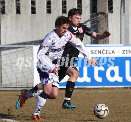 Fussball Regionalliga. SAK gegen St. Florian. Grega Triplat (SAK), Thomas Mitterndorfer (St. Florian). Klagenfurt, am 10.3.2012.
Foto: Kuess
---
pressefotos, pressefotografie, kuess, qs, qspictures, sport, bild, bilder, bilddatenbank