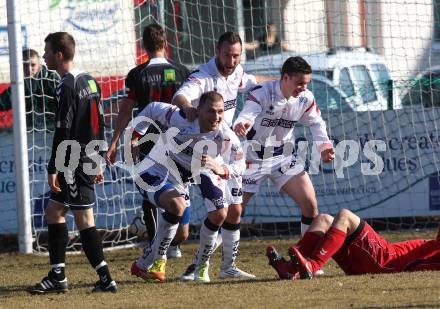 Fussball Regionalliga. SAK gegen St. Florian. Torjubel Christian Dlopst, Florian Oberrisser, Patrick Lausegger (SAK). Klagenfurt, am 10.3.2012.
Foto: Kuess
---
pressefotos, pressefotografie, kuess, qs, qspictures, sport, bild, bilder, bilddatenbank