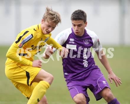 Fussball. Regionalliga.  SK Austria Klagenfurt gegen Pasching. Siegfried Rasswalder,  (Klagenfurt), Philipp Schobesberger (Pasching). Klagenfurt, 11.3.2012. 
Foto: Kuess

---
pressefotos, pressefotografie, kuess, qs, qspictures, sport, bild, bilder, bilddatenbank