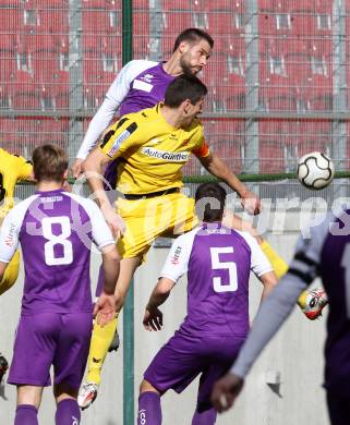 Fussball Regionalliga. SK Austria Klagenfurt gegen Pasching. Oliver Pusztai (Austria), Davorin Kablar (Pasching). Klagenfurt, am 11.3.2012.
Foto: Kuess
---
pressefotos, pressefotografie, kuess, qs, qspictures, sport, bild, bilder, bilddatenbank