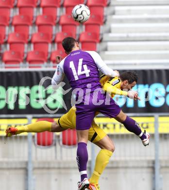 Fussball Regionalliga. SK Austria Klagenfurt gegen Pasching. Oliver Pusztai (Austria), Lukas Katnik (Pasching). Klagenfurt, am 11.3.2012.
Foto: Kuess
---
pressefotos, pressefotografie, kuess, qs, qspictures, sport, bild, bilder, bilddatenbank