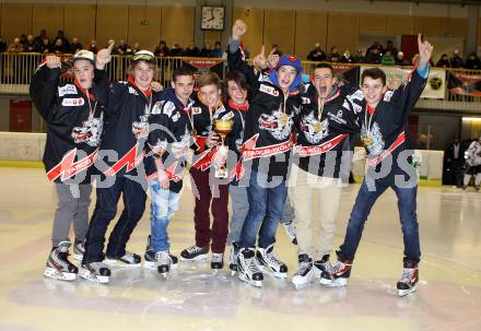 Eishockey. U15 Nachwuchsmeisterschaft. Meister Tarco Woelfe. Klagenfurt, am 10.3.2012.
Foto: Kuess
---
pressefotos, pressefotografie, kuess, qs, qspictures, sport, bild, bilder, bilddatenbank