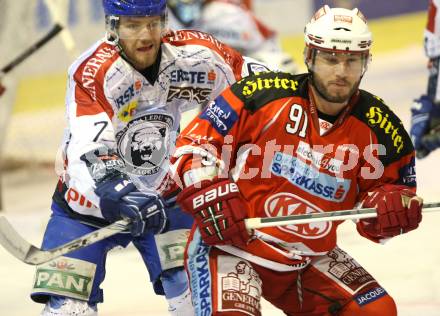 EBEL. Eishockey Bundesliga. KAC gegen KHL Medvescak Zagreb. Joseph Joey Tenute (KAC), Adam Naglich (Zagreb). Klagenfurt, am 13.3.2012.
Foto: Kuess

---
pressefotos, pressefotografie, kuess, qs, qspictures, sport, bild, bilder, bilddatenbank