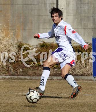 Fussball Regionalliga. SAK gegen St. Florian. Thomas Riedl (SAK). Klagenfurt, am 10.3.2012.
Foto: Kuess
---
pressefotos, pressefotografie, kuess, qs, qspictures, sport, bild, bilder, bilddatenbank