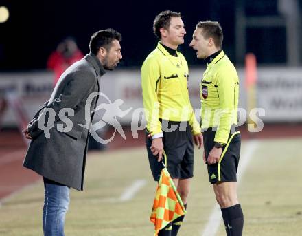 Fussball. Erste Liga.  WAC/St. Andrae gegen SC Austria Lustenau. Trainer Nenad Bjelica, Schiedsrichter Andreas Feichtinger. Wolfsberg, 16.3.2012. 
Foto: Kuess

---
pressefotos, pressefotografie, kuess, qs, qspictures, sport, bild, bilder, bilddatenbank