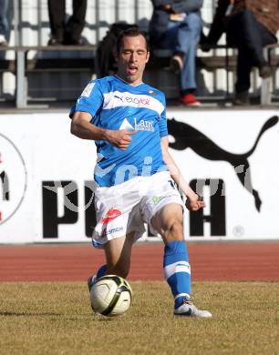 Fussball Regionalliga. VSV gegen KSV Kapfenberg Amateure. Christian Prawda (VSV). Villach, am 17.3.2012.
Foto: Kuess
---
pressefotos, pressefotografie, kuess, qs, qspictures, sport, bild, bilder, bilddatenbank