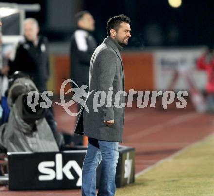 Fussball. Erste Liga.  WAC/St. Andrae gegen SC Austria Lustenau. Trainer Nenad Bjelica (WAC). Wolfsberg, 16.3.2012. 
Foto: Kuess

---
pressefotos, pressefotografie, kuess, qs, qspictures, sport, bild, bilder, bilddatenbank