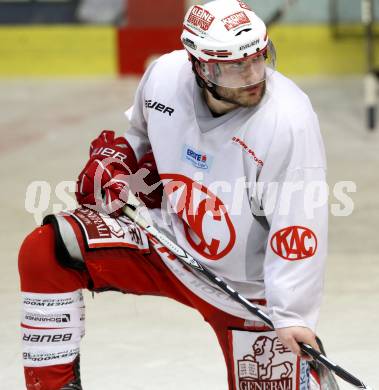 EBEL. Eishockey Bundesliga. KAC. Tyler Spurgeon. Klagenfurt, 21.3.2012.
Foto: Kuess
---
pressefotos, pressefotografie, kuess, qs, qspictures, sport, bild, bilder, bilddatenbank