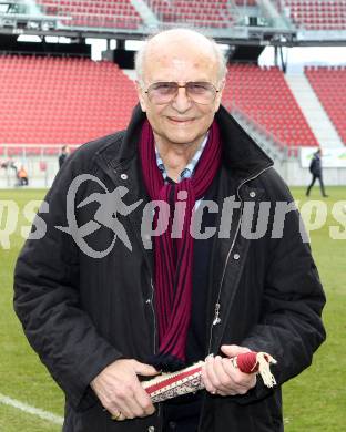 Fussball. Regionalliga.  SK Austria Klagenfurt gegen Pasching. Alfred Fredi Hohenberger. Klagenfurt, 11.3.2012. 
Foto: Kuess

---
pressefotos, pressefotografie, kuess, qs, qspictures, sport, bild, bilder, bilddatenbank