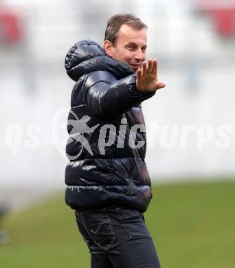 Fussball. Regionalliga.  SK Austria Klagenfurt gegen Pasching. Trainer Dietmar Thuller (Klagenfurt). Klagenfurt, 11.3.2012. 
Foto: Kuess

---
pressefotos, pressefotografie, kuess, qs, qspictures, sport, bild, bilder, bilddatenbank