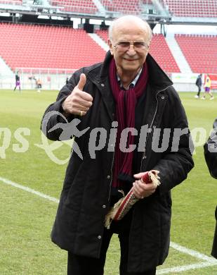 Fussball. Regionalliga.  SK Austria Klagenfurt gegen Pasching. Alfred Fredi Hohenberger. Klagenfurt, 11.3.2012. 
Foto: Kuess

---
pressefotos, pressefotografie, kuess, qs, qspictures, sport, bild, bilder, bilddatenbank