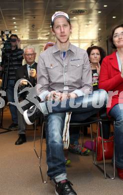 Schi Nordisch. Schispringen. Ehrung von Martin Koch durch die Stadt Villach. Martin Koch. Villach, am 23.3.2012.
Foto: Kuess

---
pressefotos, pressefotografie, kuess, qs, qspictures, sport, bild, bilder, bilddatenbank
